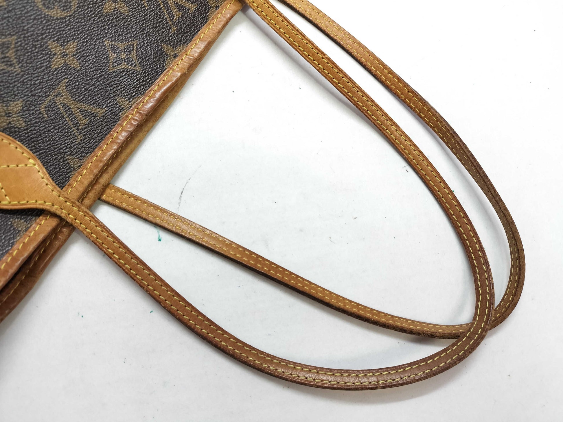 LOUIS VUITTON Monogram Neverfull Tote Bag