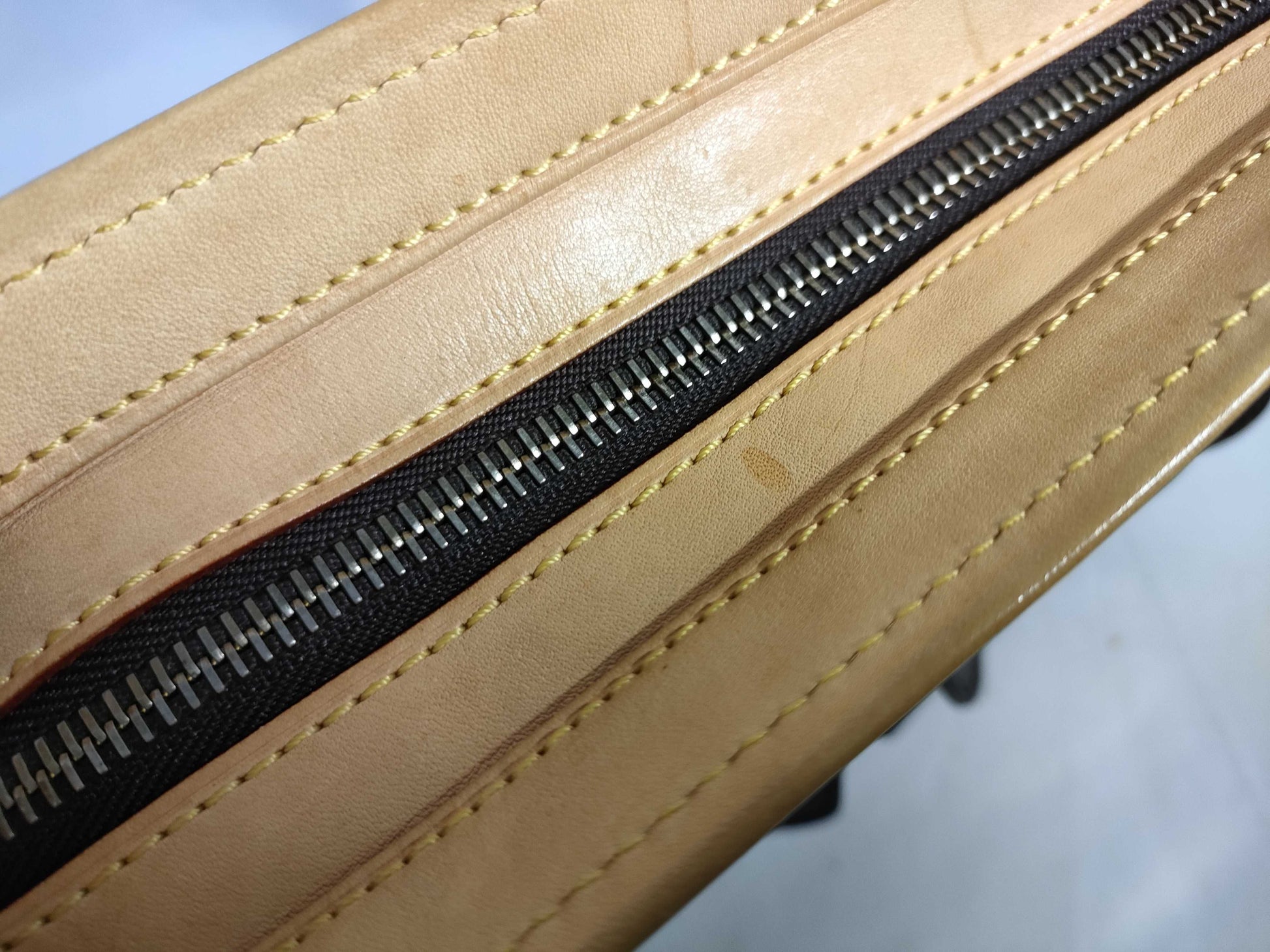 LOUIS VUITTON Monogram Louis Vuitton Monogram Hudson GM Shoulder Bag