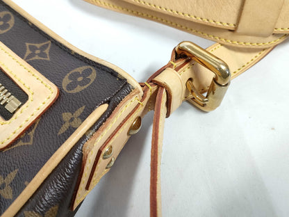 LOUIS VUITTON Monogram Louis Vuitton Monogram Hudson GM Shoulder Bag