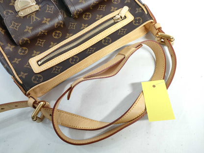 LOUIS VUITTON Monogram Louis Vuitton Monogram Hudson GM Shoulder Bag