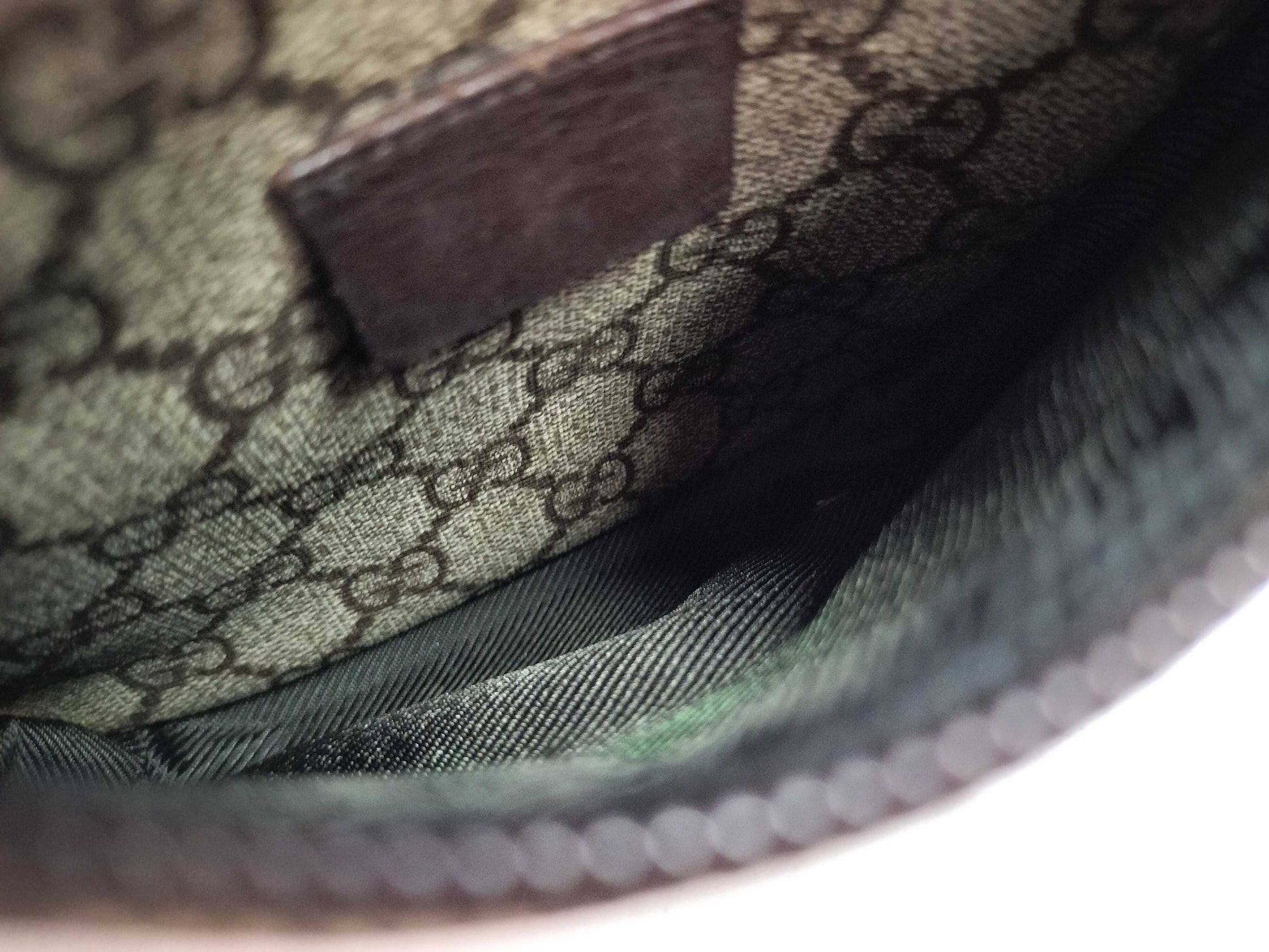 GUCCI GG Supreme Gucci GG Supreme waist bag waist bag
