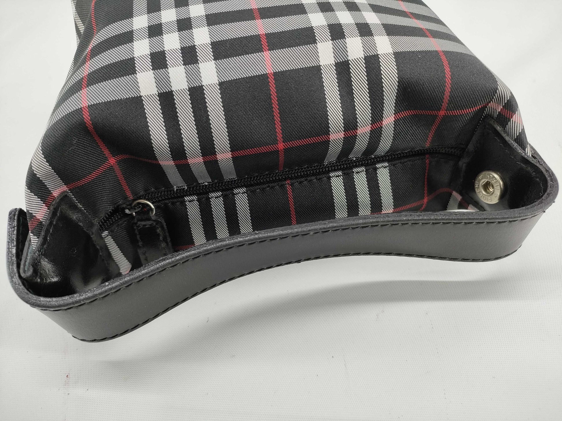 BURBERRY LONDON Handbag 11189321 Handbag