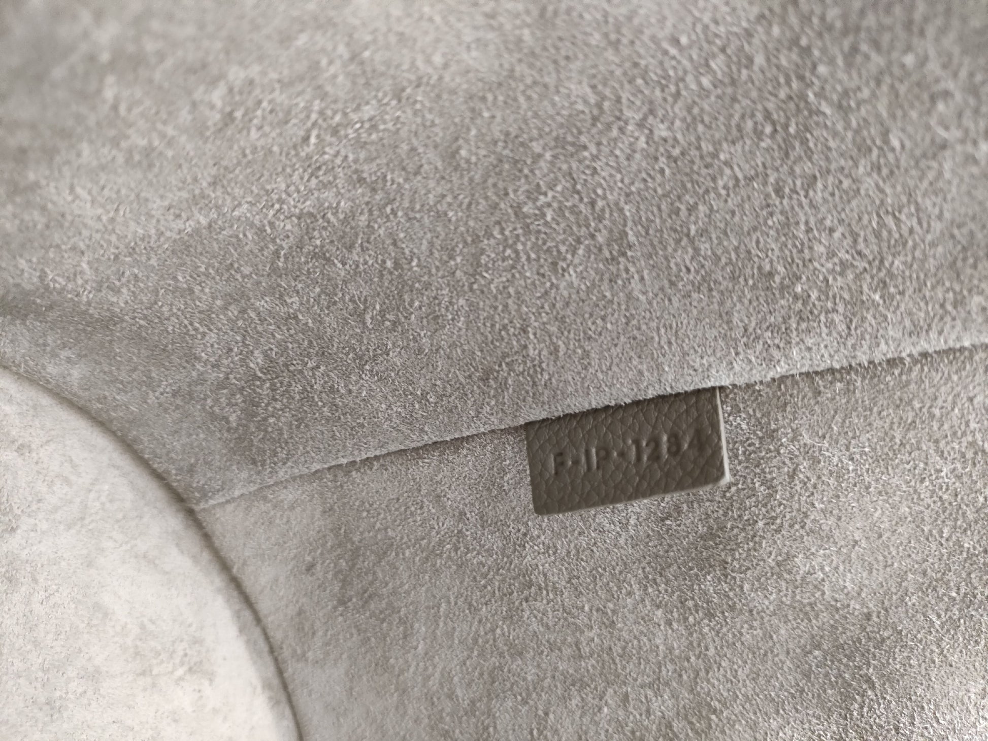 CELINE Bucket 16 Handbag Pebble 