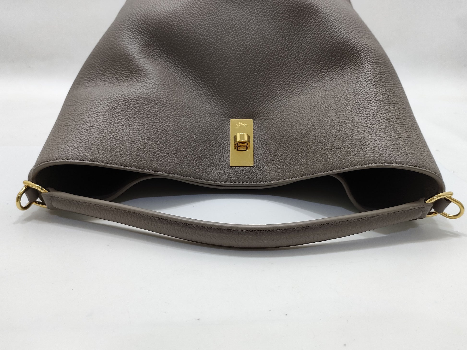 CELINE Bucket 16 Handbag Pebble 