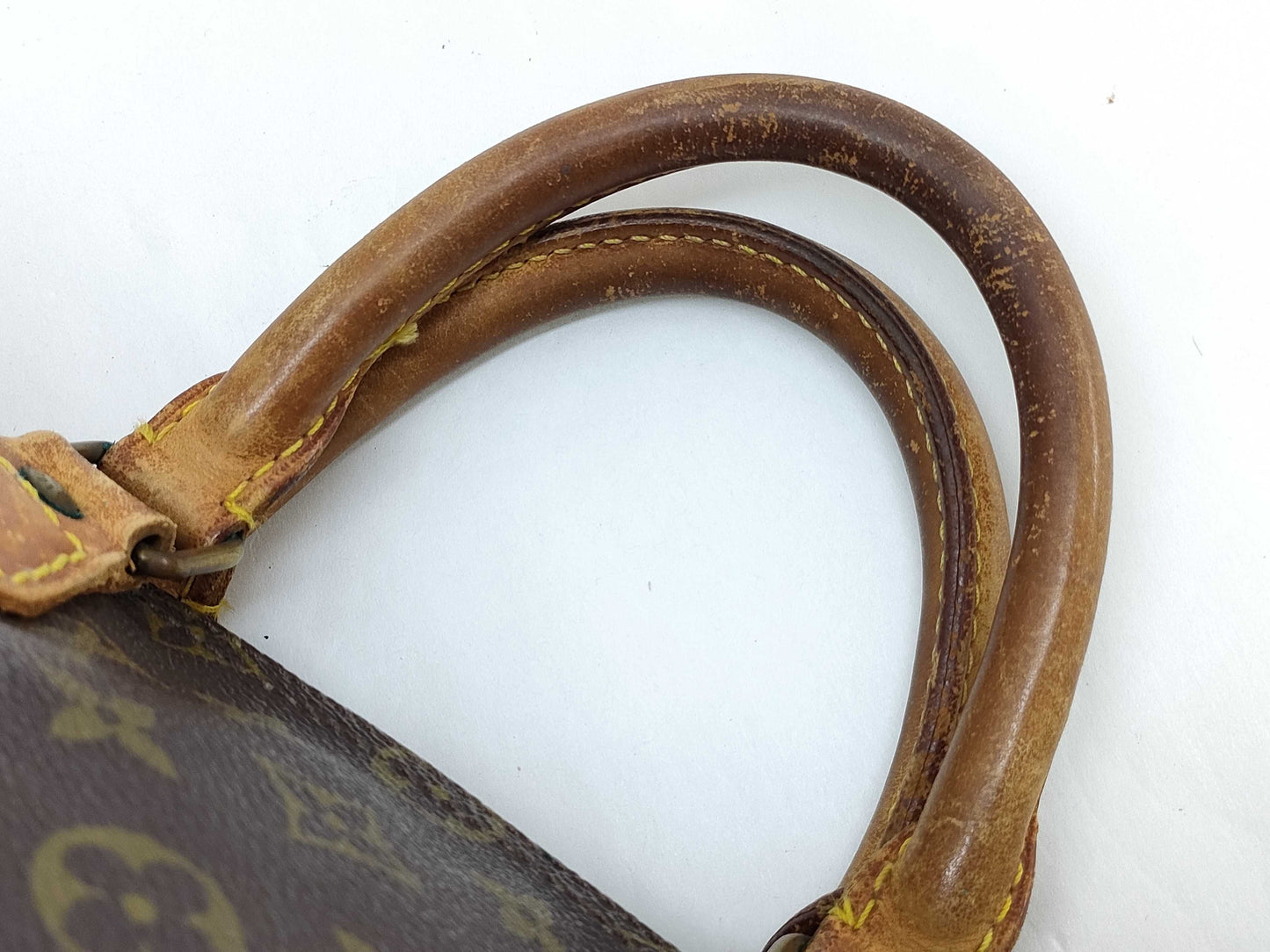 LOUIS VUITTON Monogram Louis Vuitton Speedy Handbag