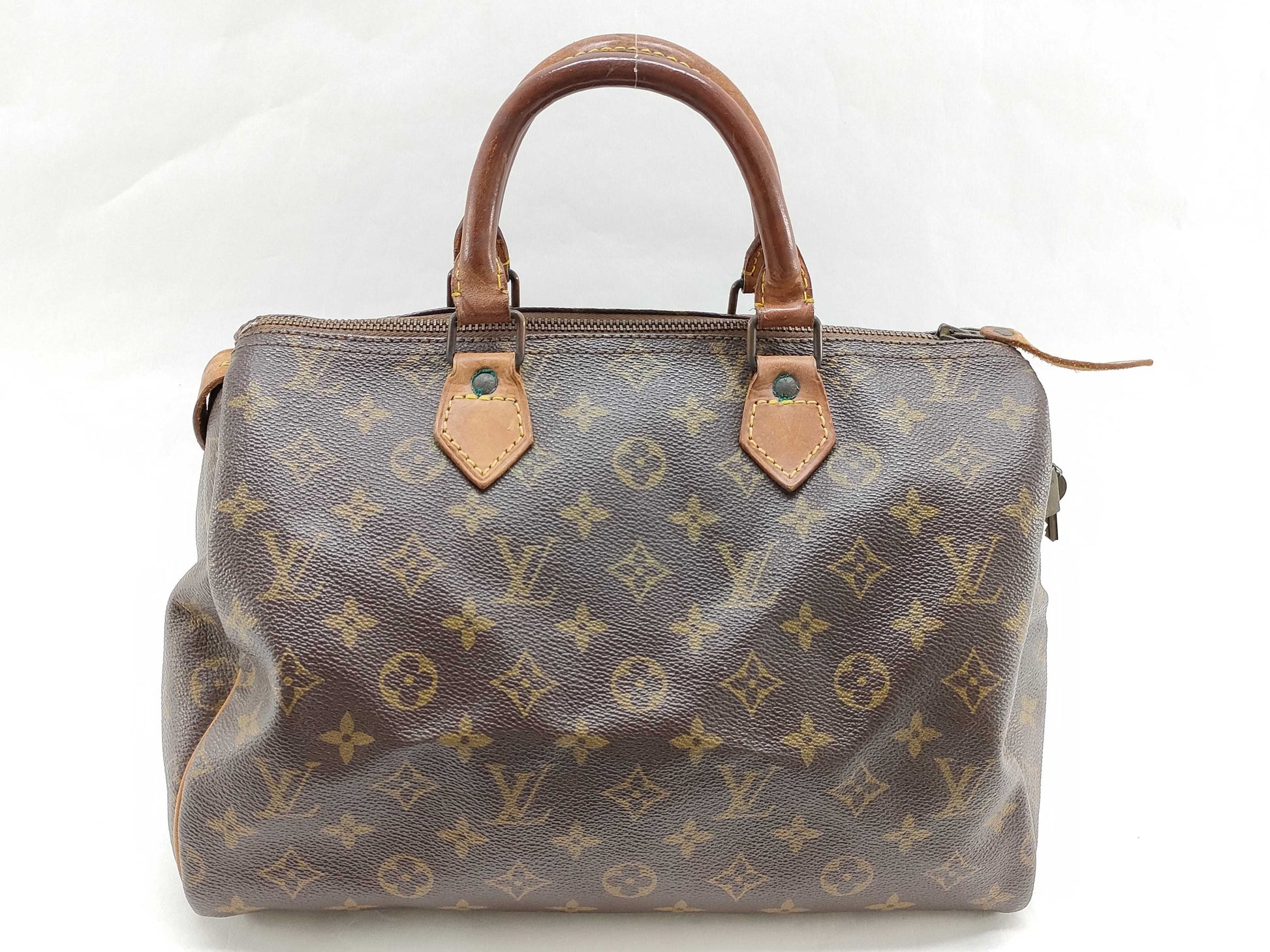 LOUIS VUITTON Monogram Louis Vuitton Speedy Handbag