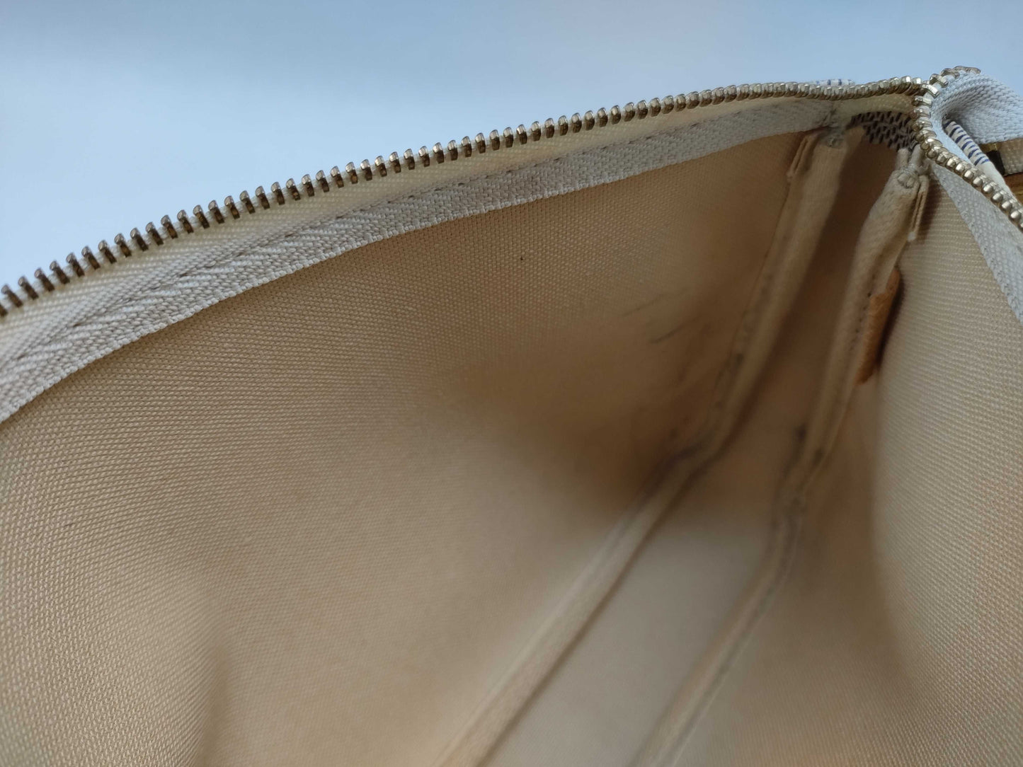 LOUIS VUITTON Damier Azur Louis Vuitton Accessoires Shoulder Bag