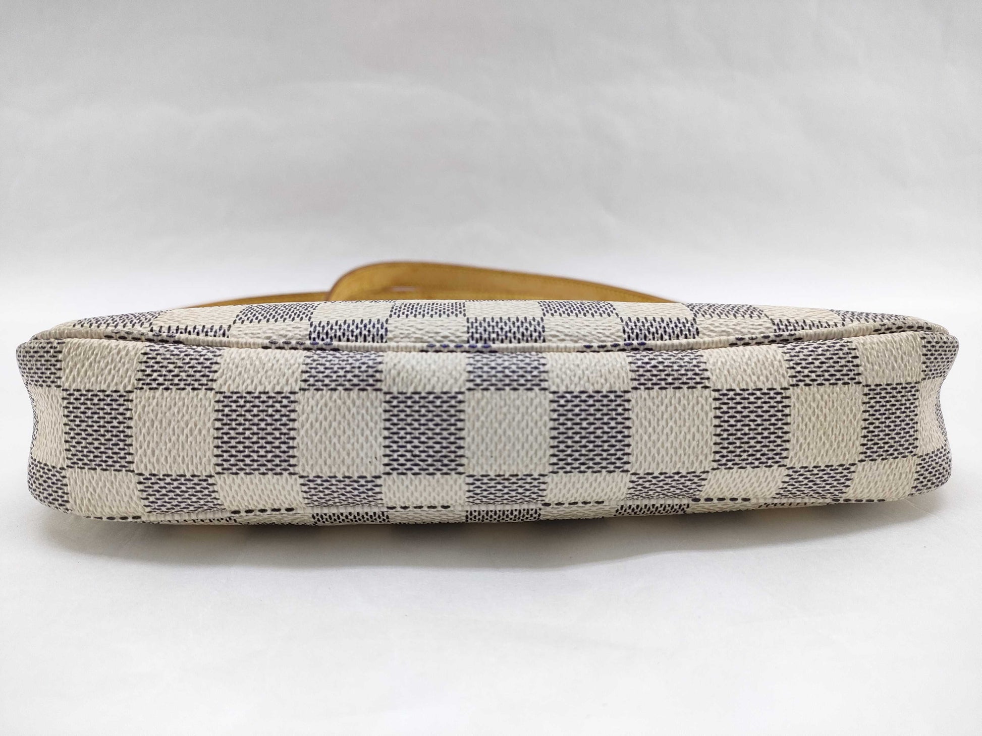 LOUIS VUITTON Damier Azur Louis Vuitton Accessoires Shoulder Bag