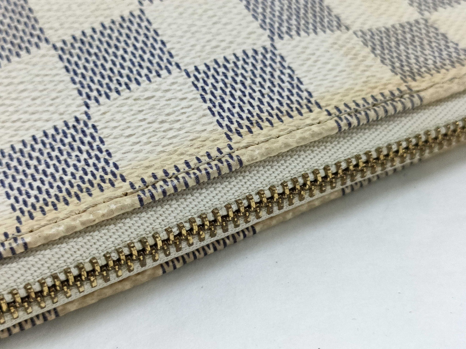 LOUIS VUITTON Damier Azur Louis Vuitton Accessoires Shoulder Bag