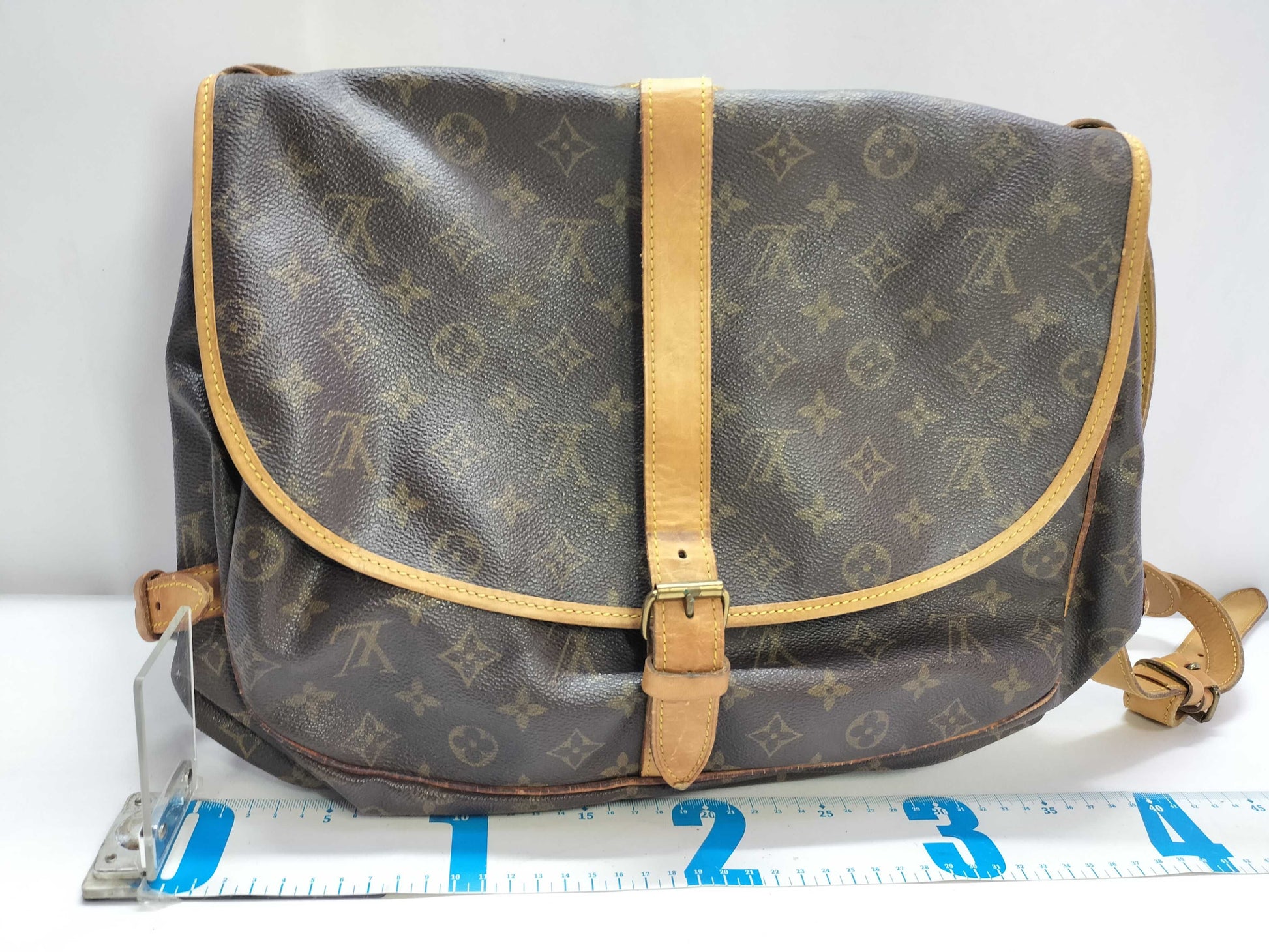 LOUIS VUITTON Monogram Saumur 35 Shoulder Bag