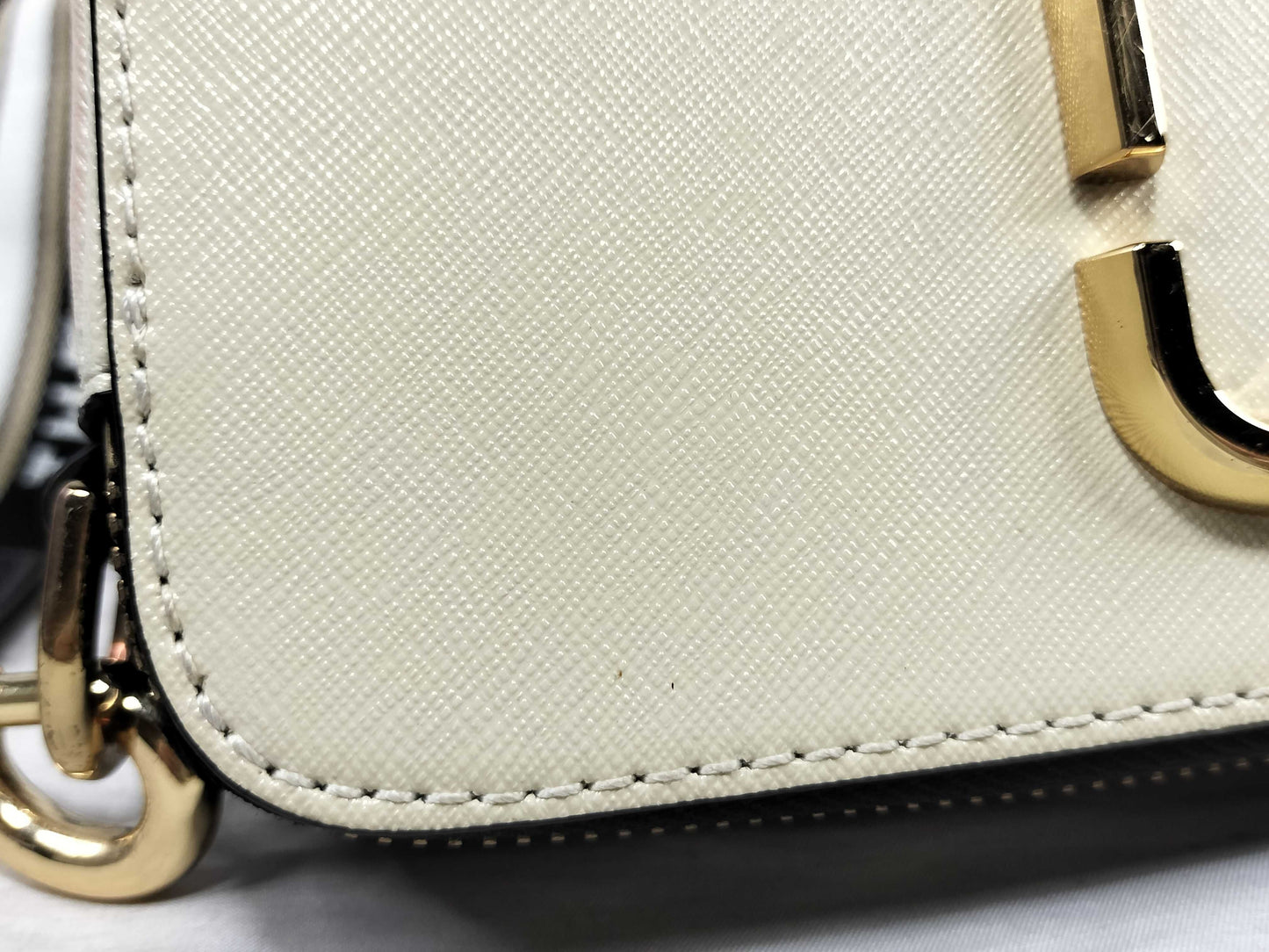 MARC JACOBS Snapshot Shoulder Bag