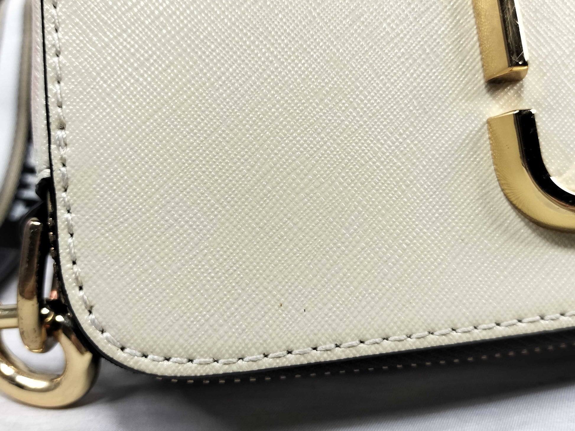 MARC JACOBS Snapshot Shoulder Bag