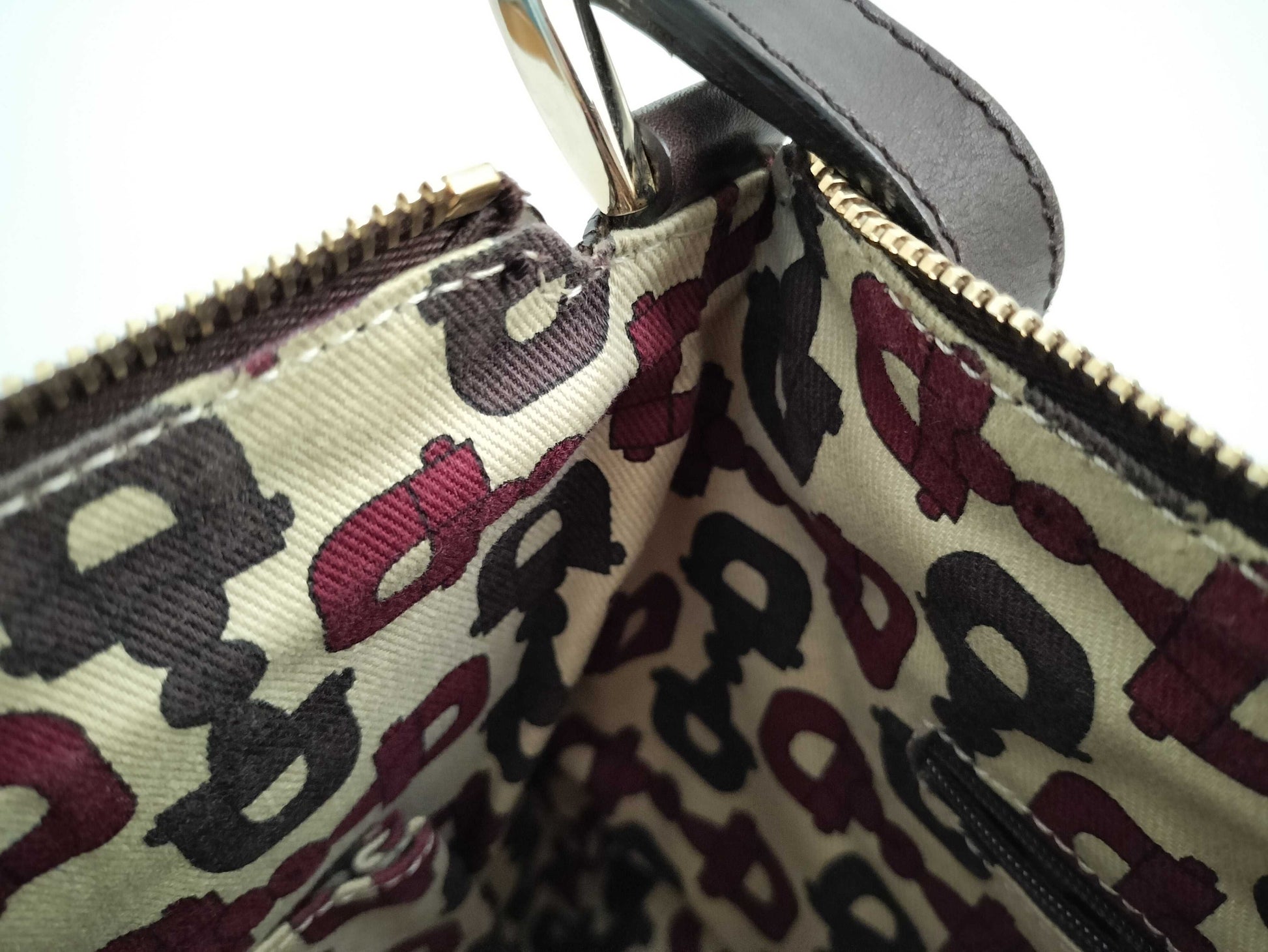GUCCI Guccissima Leather Shoulder Bag with Abby Logo 203257