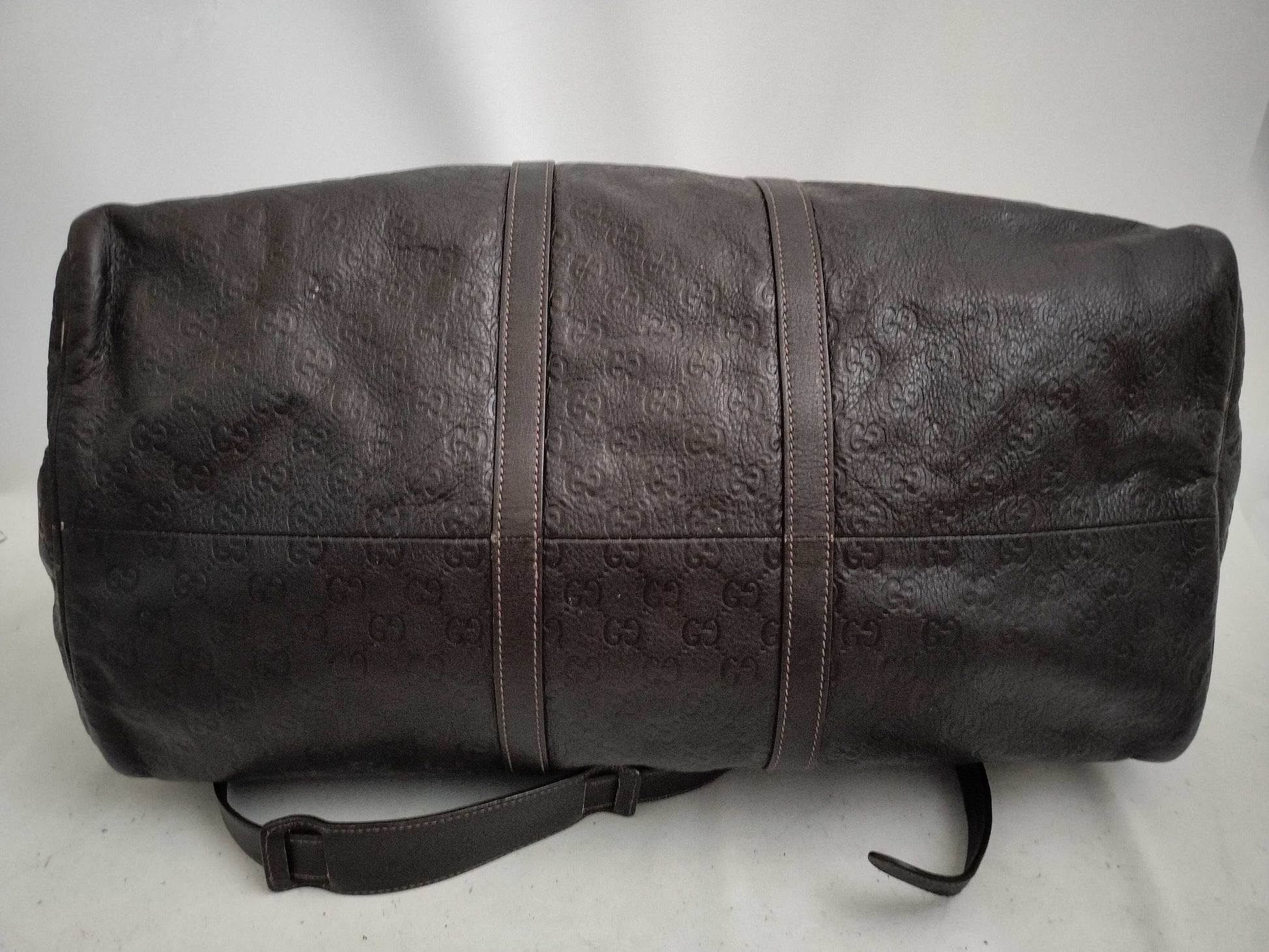 GUCCI Guccissima 2-way Boston bag with GG pattern and 206500 leather.