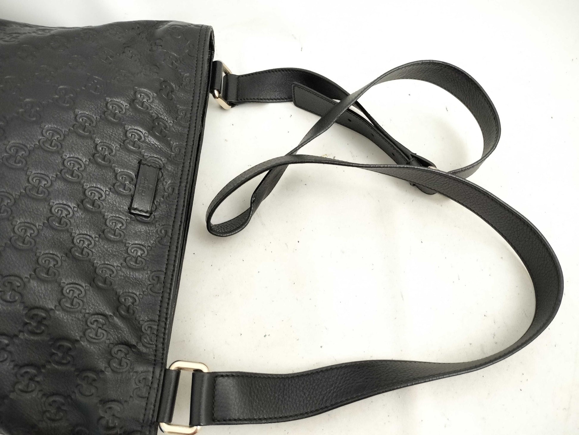 GUCCI Guccissima Leather Shoulder Bag with GG Pattern and Logo Plate 201446