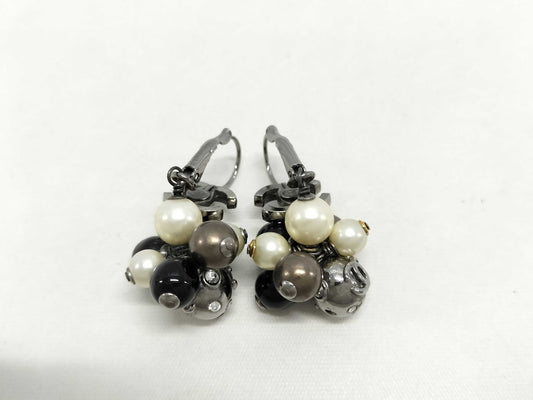 CHANEL CHANEL Swing Coco Mark Mixed Pearl Rhinestone 04A Earrings