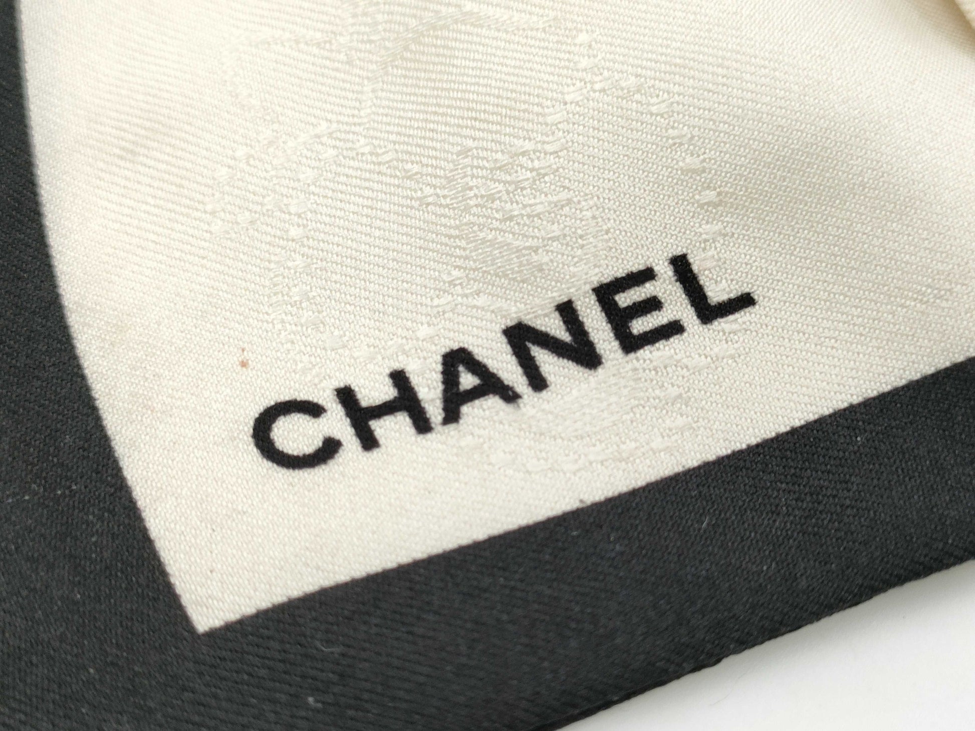 CHANEL CHANEL Scrunchie Hair Accessory Ribbon Coco Mark White x Black Silk Hair Accessory