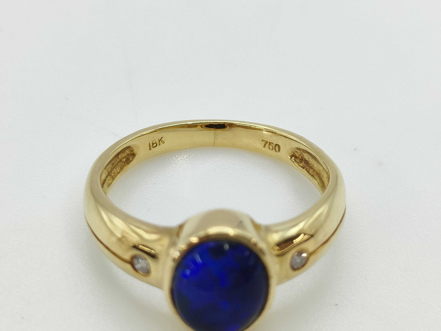 Colored Diamond 750 4.0g Ring 