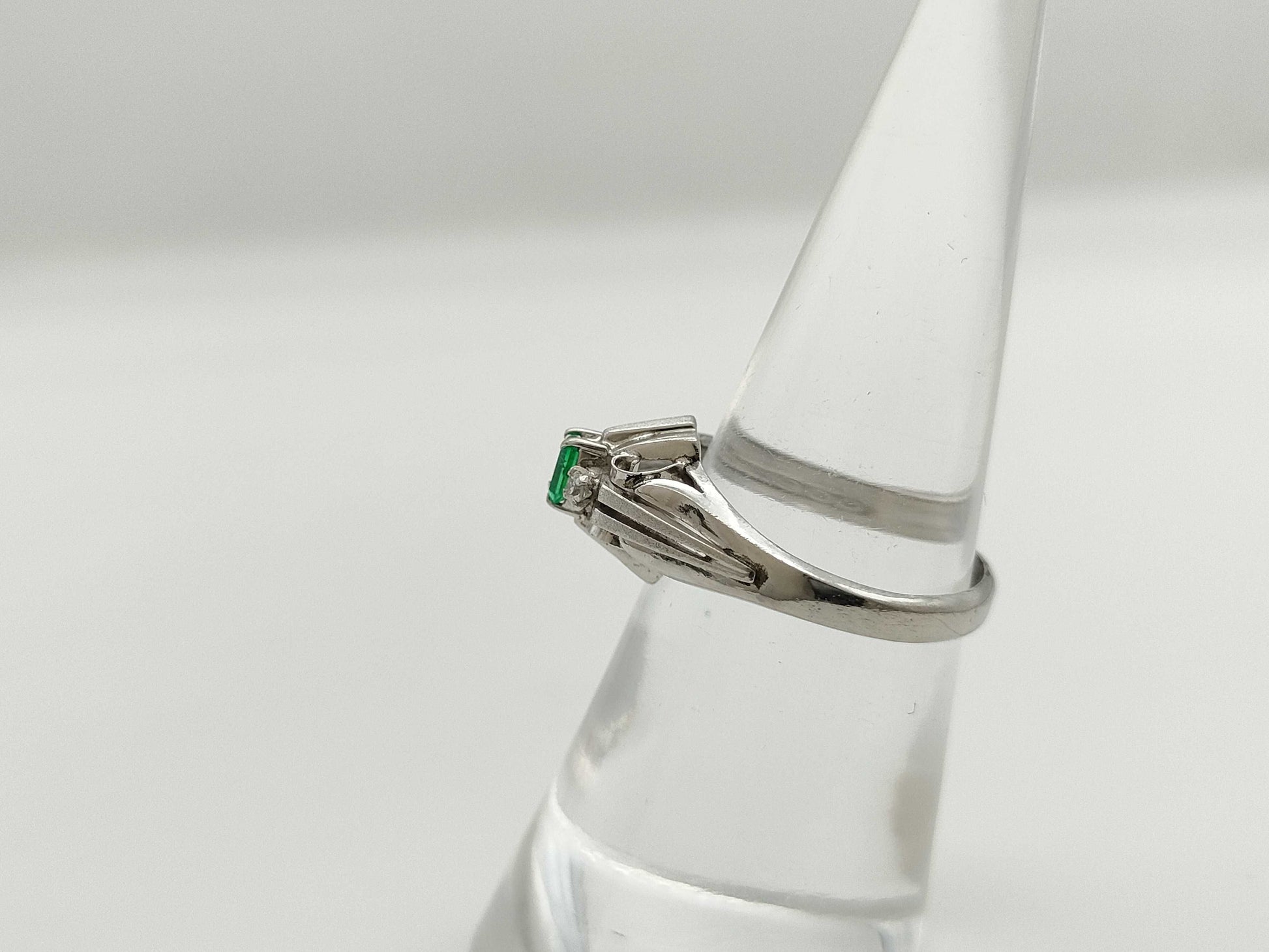 Colored Stone, Transparent Stone, Pt900, 4.2g Ring 