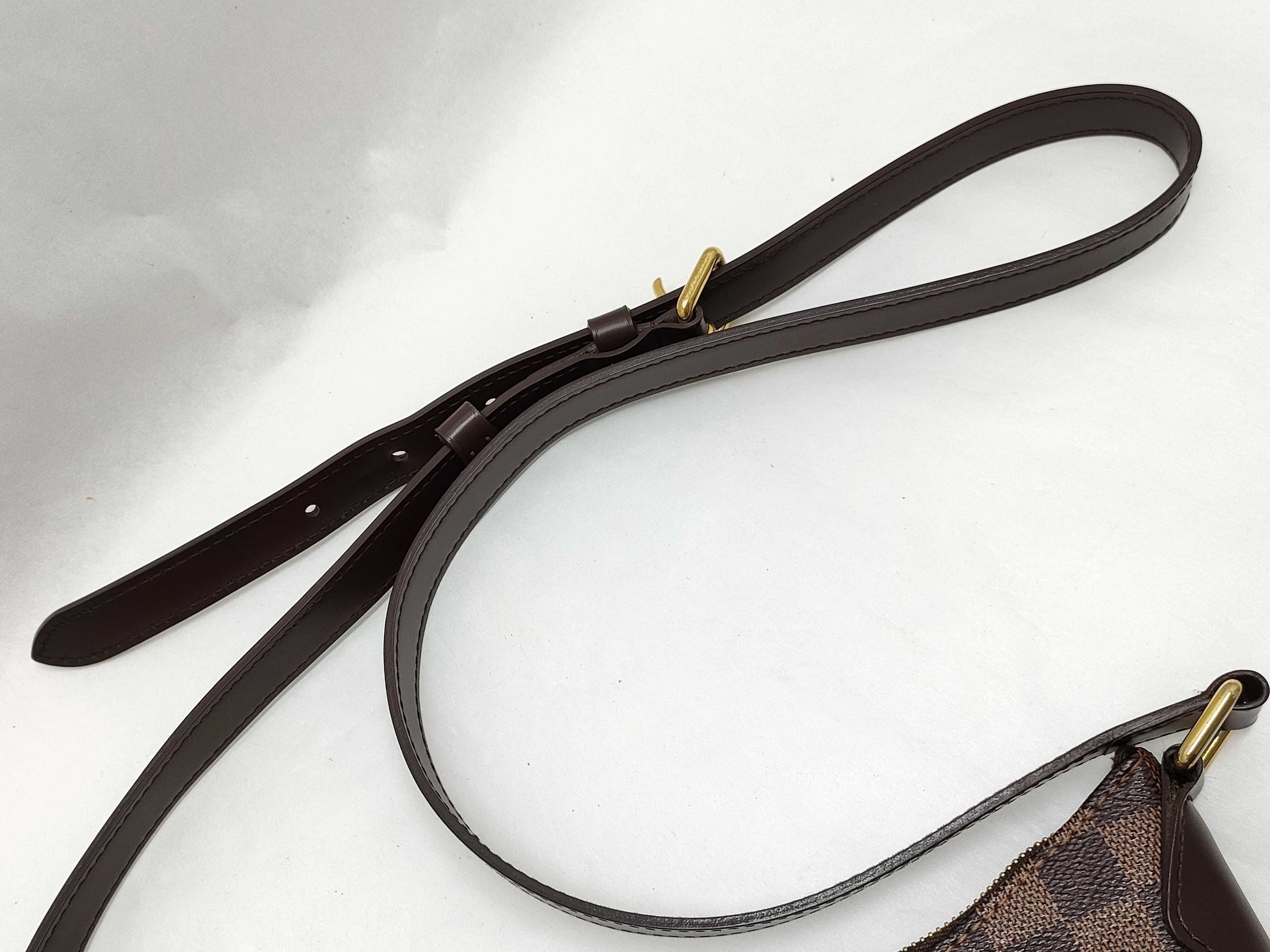 LOUIS VUITTON Damier Bloomsbury Shoulder Bag