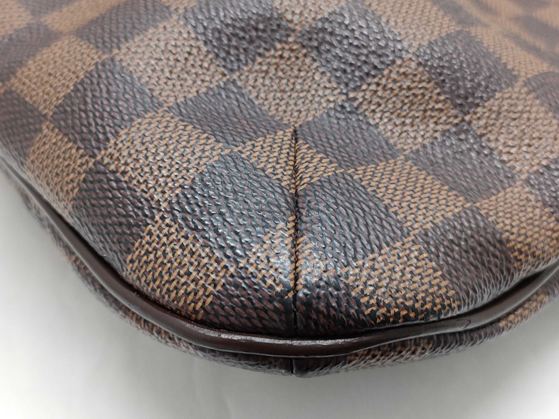 LOUIS VUITTON Damier Bloomsbury Shoulder Bag