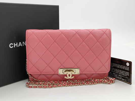 CHANEL Shoulder bag with sticker, No. 25