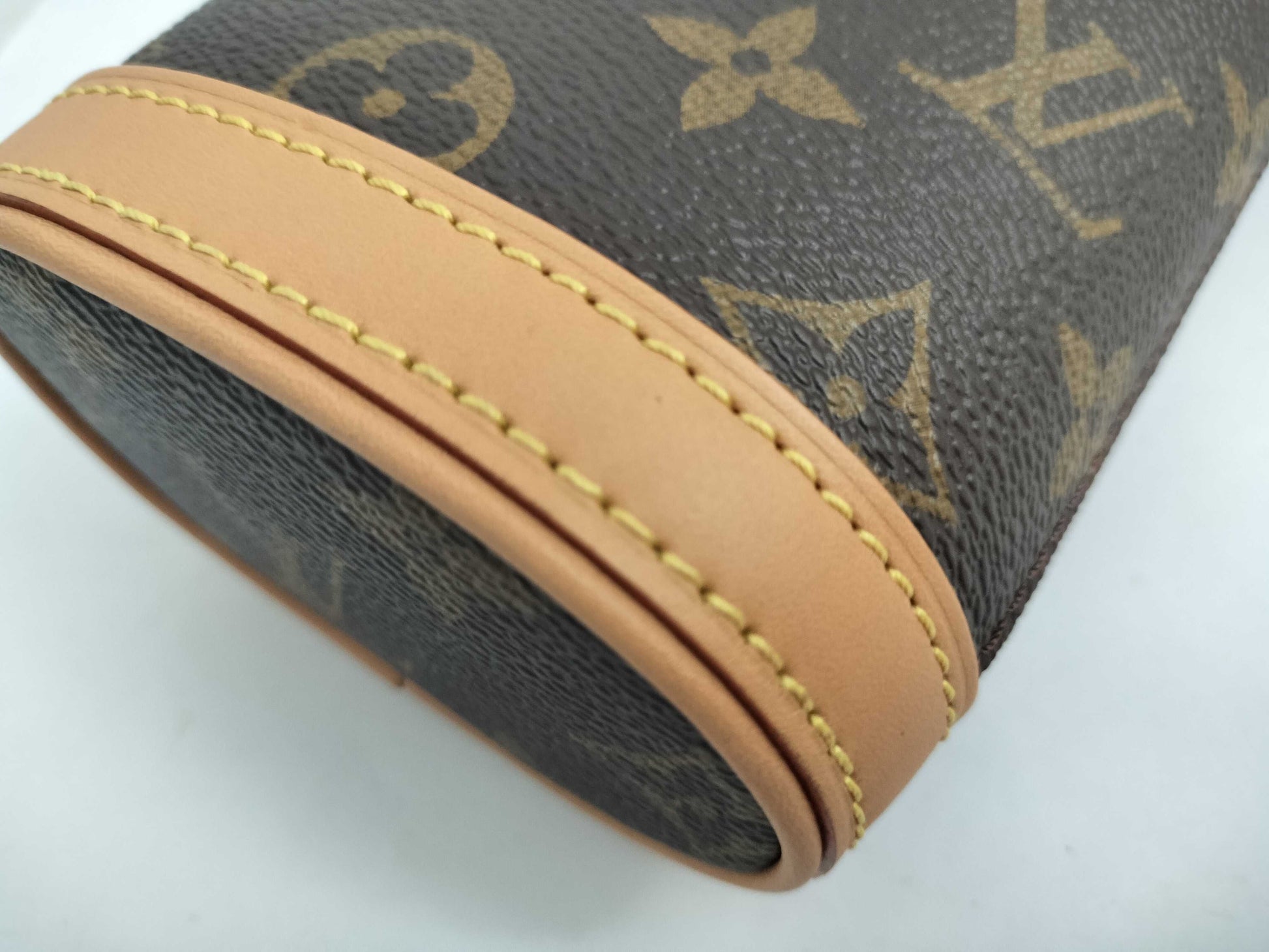 LOUIS VUITTON RFID Verified Monogram Fold Me Pouch Monogram M80874 Shoulder Bag