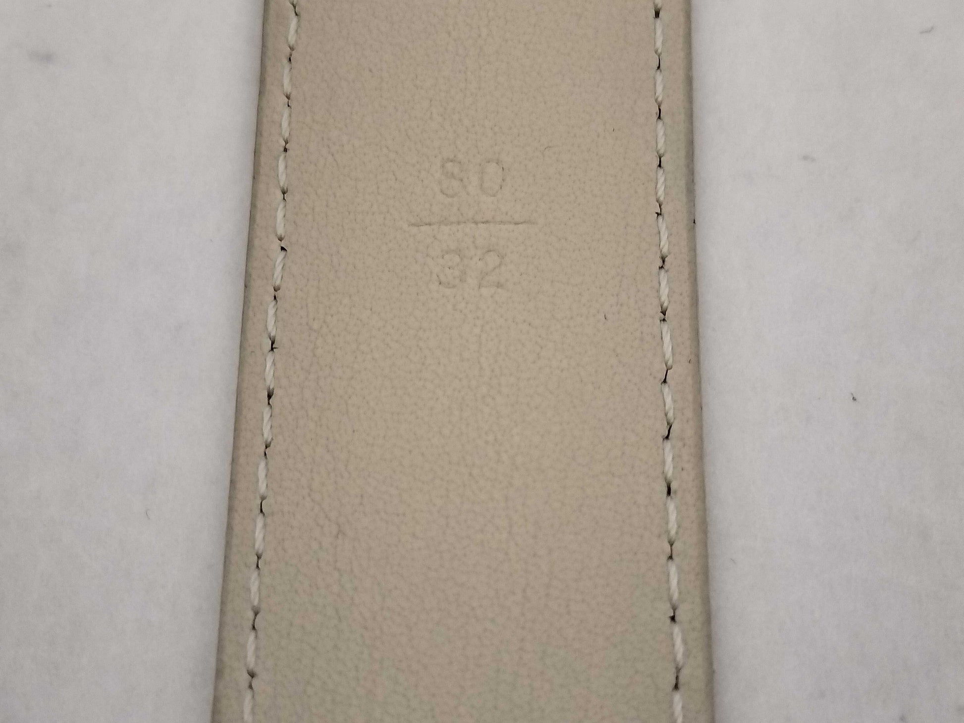 LOUIS VUITTON Unconfirmed Damier Azur Centurion with LV Initials, Damier Azur M9268 Belt