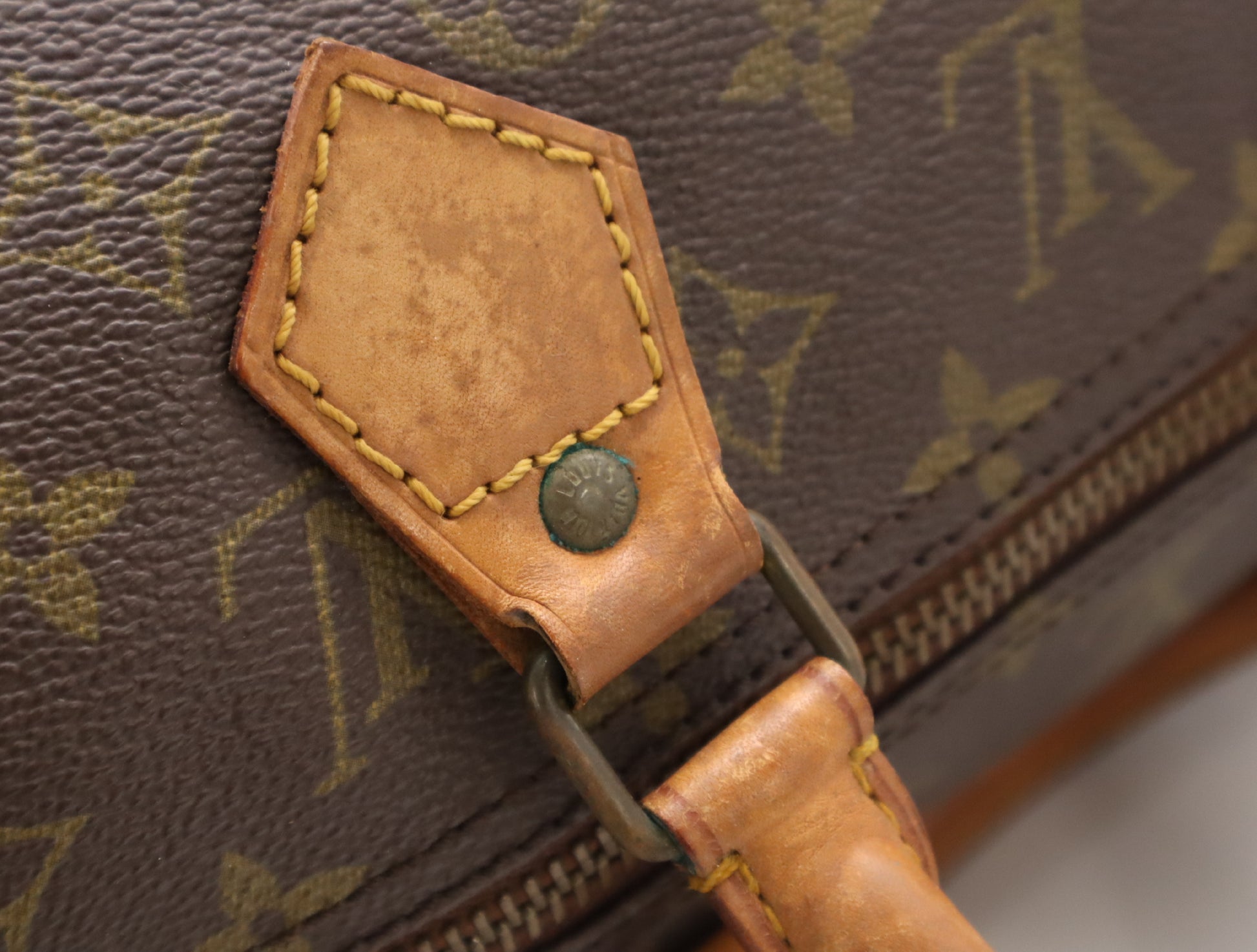 LOUIS VUITTON M41522 Monogram Speedy 40 Handbag