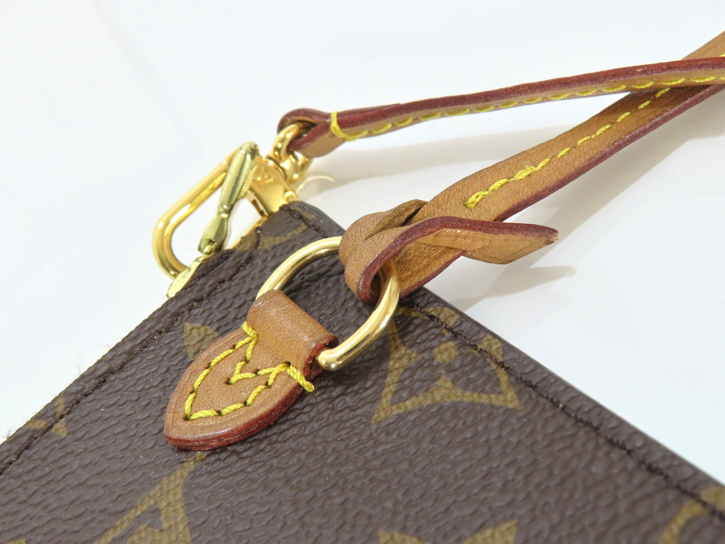 LOUIS VUITTON Unconfirmed Louis Vuitton Monogram Neverfull Pouch with ST
