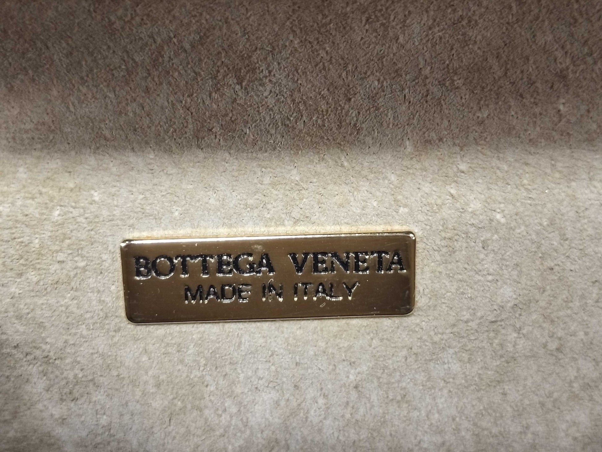 BOTTEGA VENETA Intrecciato Bottega Veneta Intrecciato Clasp Shoulder Bag