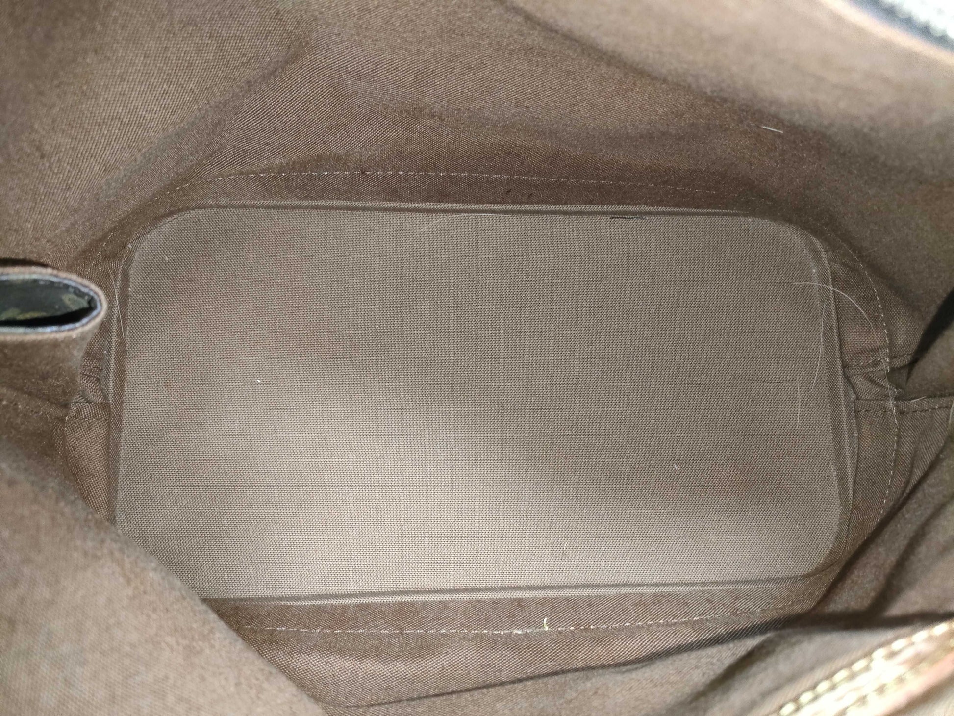LOUIS VUITTON RFID verification failed. Monogram Louis Vuitton Monogram Alma handbag.