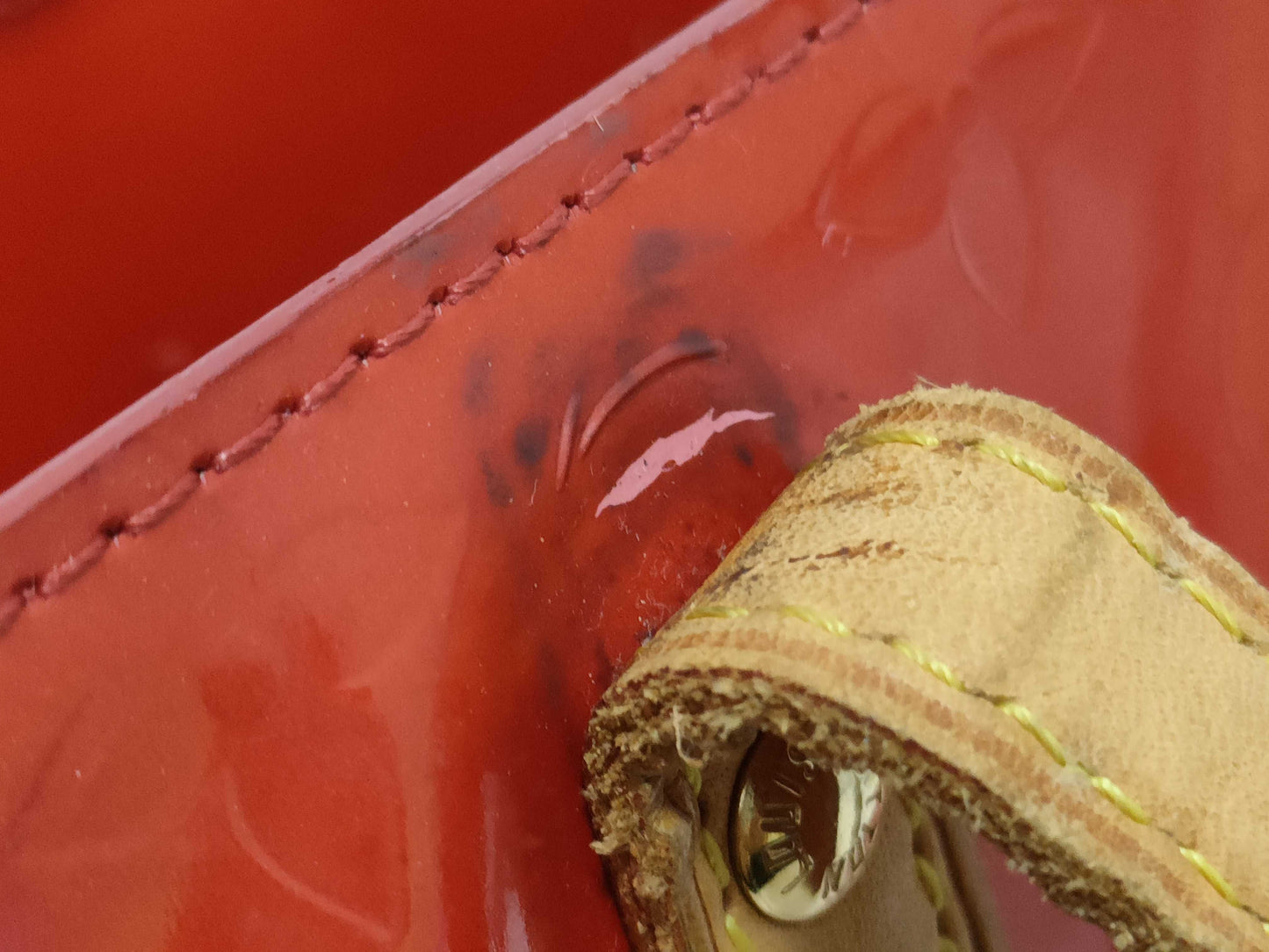 LOUIS VUITTON RFID Unverified Vernis Tote Bag Red