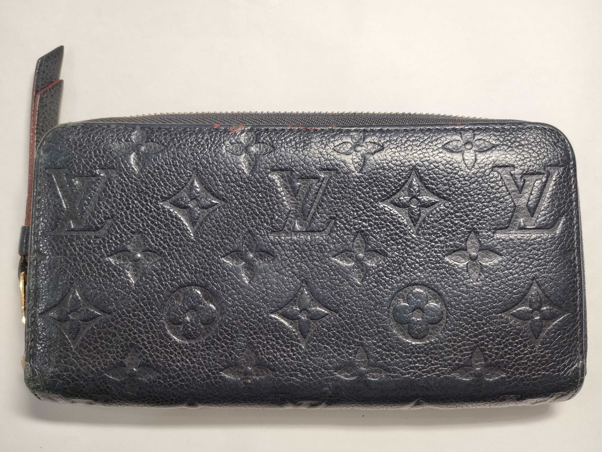LOUIS VUITTON Monogram Empreinte Zippy Wallet