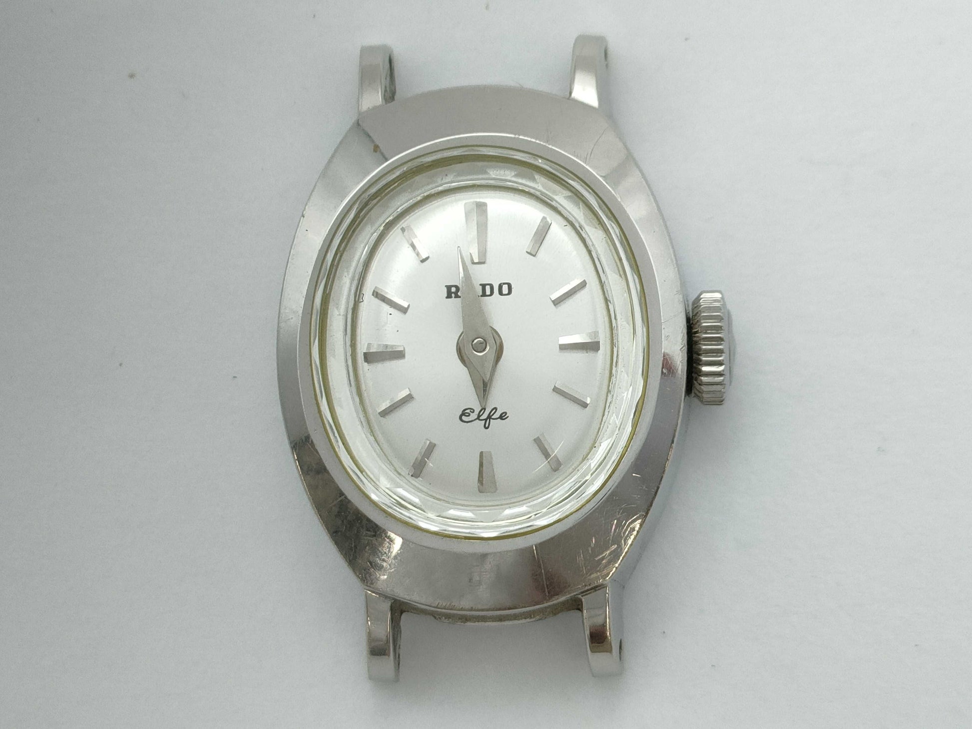 A160251 Hand-wound K14 ladies' watch