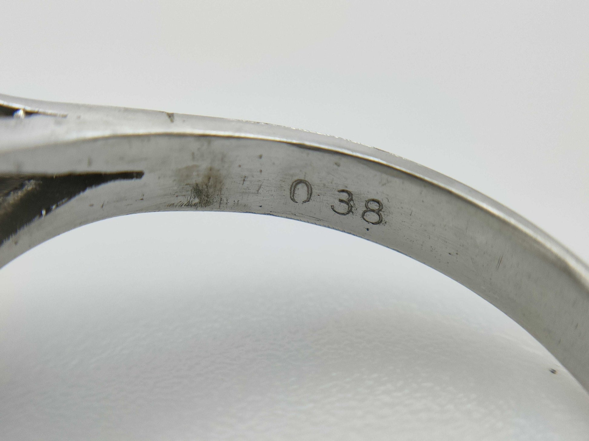 Emerald and Diamond Pm900 5.0g Ring 