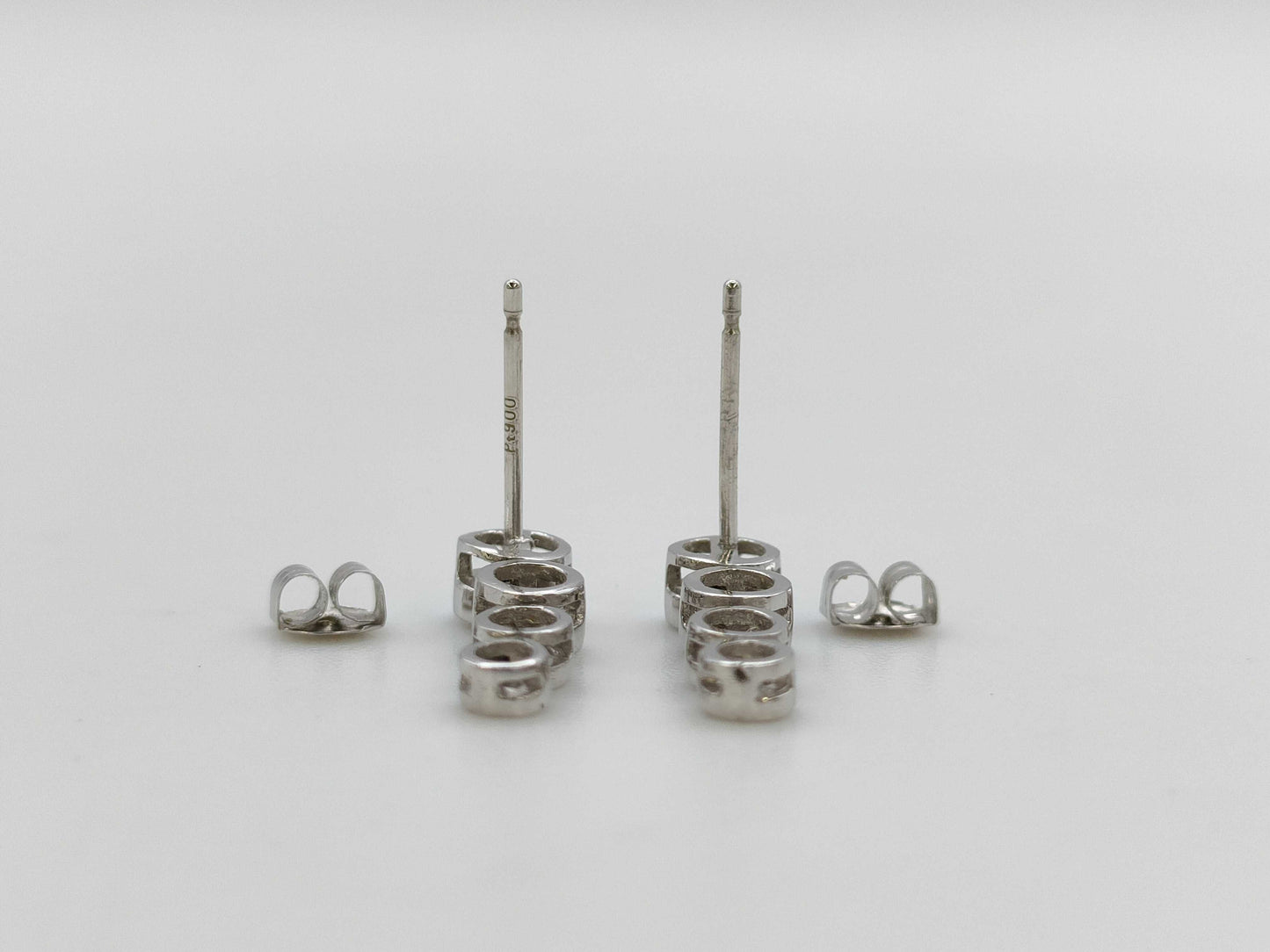 D0.16ct/0.16ct PT900 2.8g Earrings 