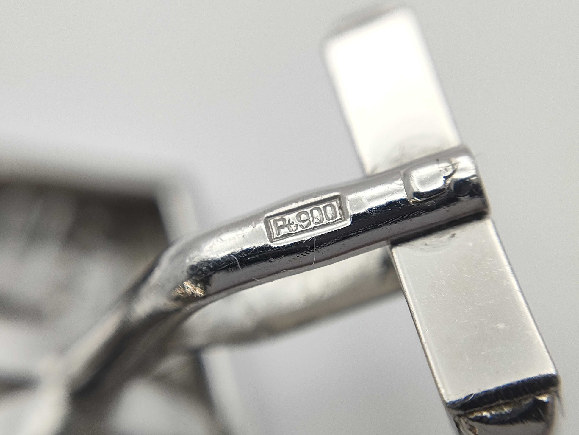 D0.509ct FD0.11ct / D0.518ct FD0.11ct PT900 19.3g Tie pin/Cufflinks 