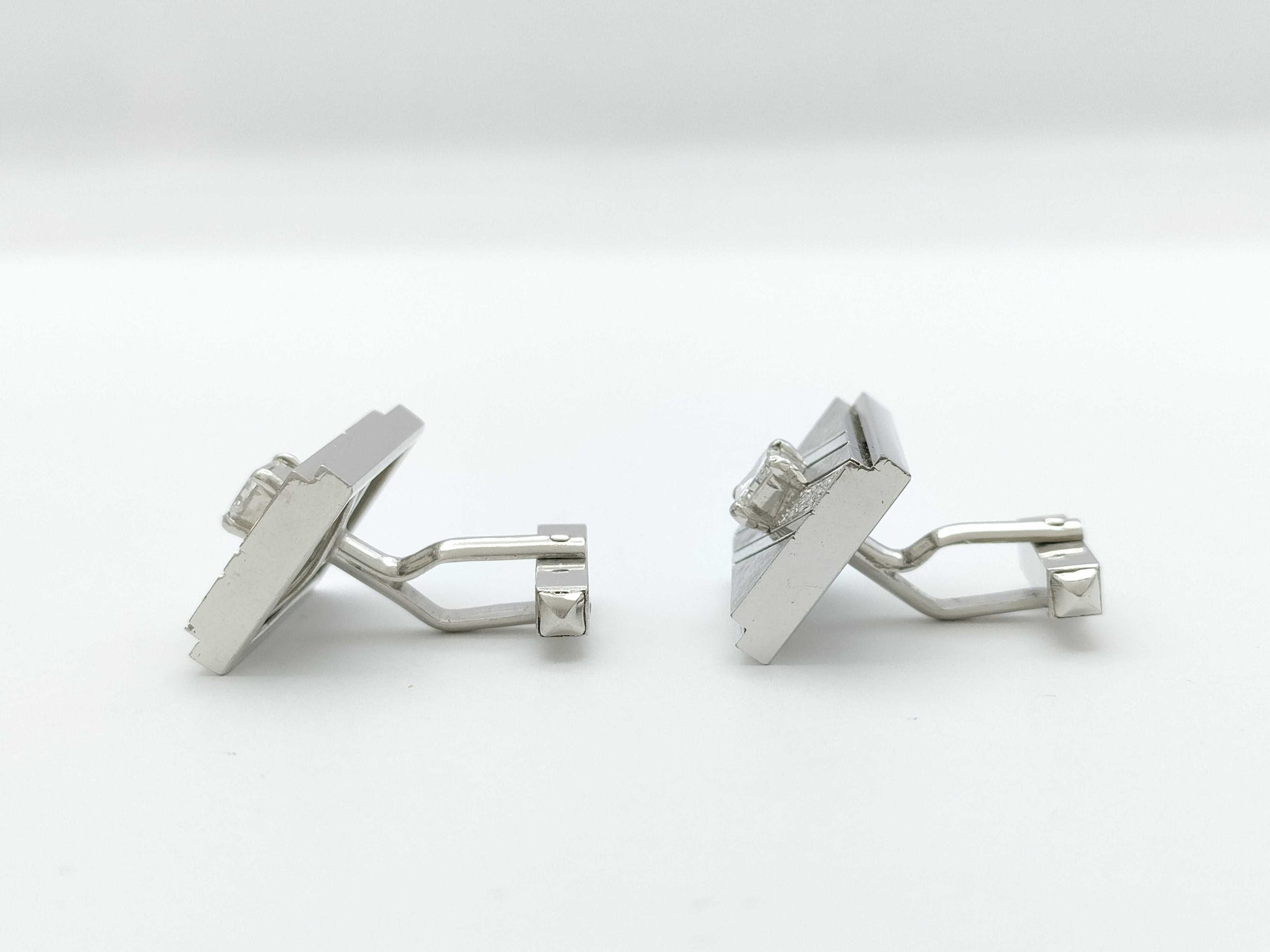 D0.509ct FD0.11ct / D0.518ct FD0.11ct PT900 19.3g Tie pin/Cufflinks 