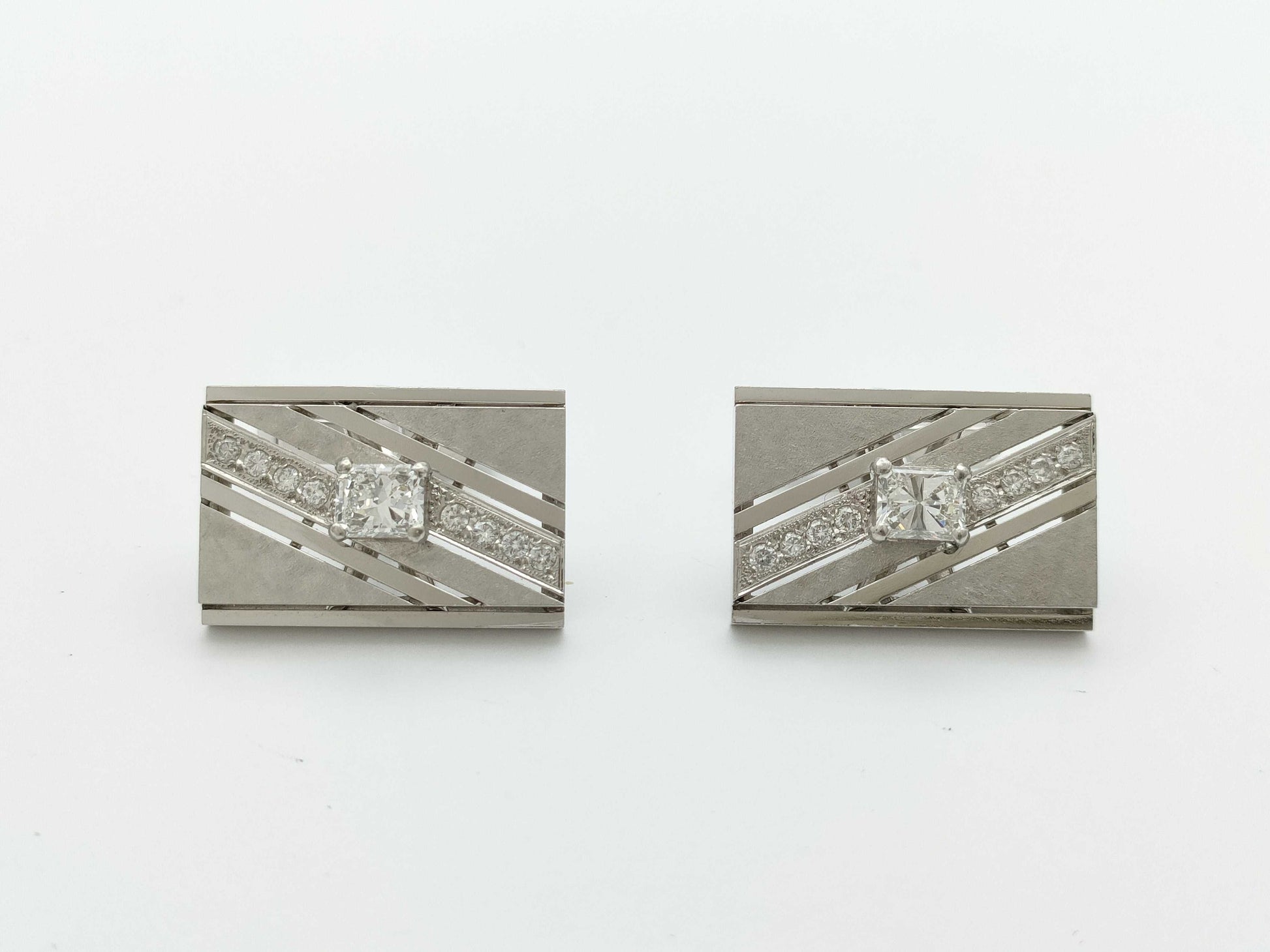 D0.509ct FD0.11ct / D0.518ct FD0.11ct PT900 19.3g Tie pin/Cufflinks 