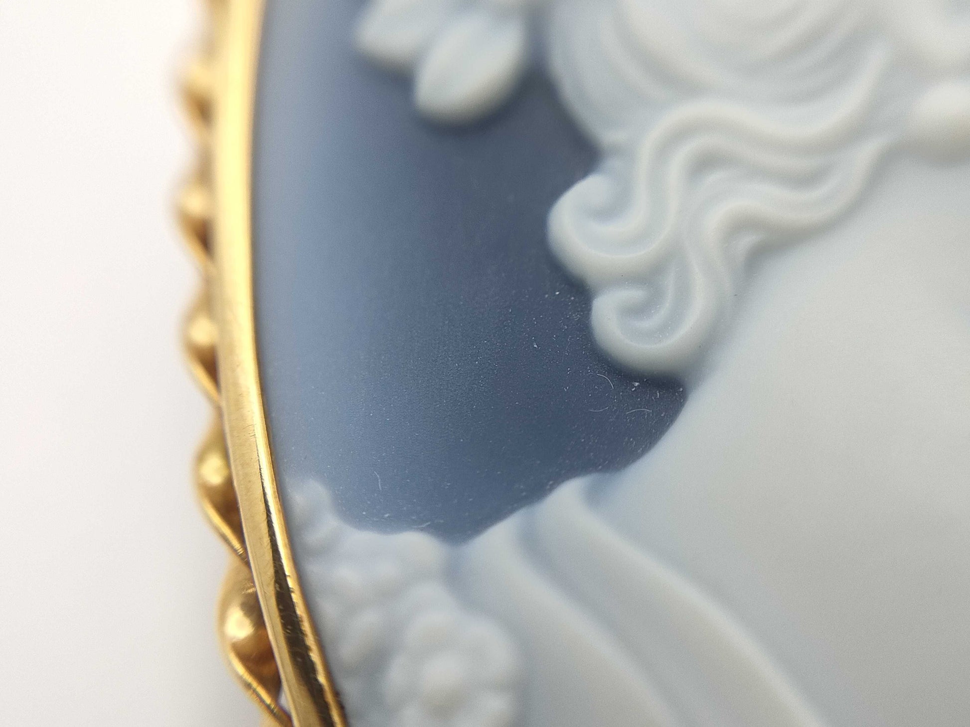 Agate 18K 11.1g Brooch 