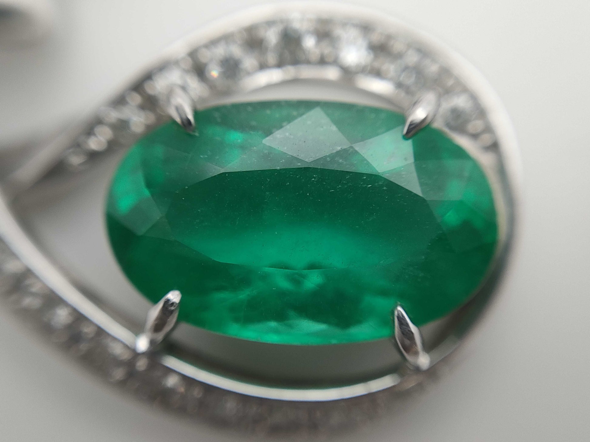 E4.63ct D0.10/0.41ct K18WG 8.6g Pendant Top 