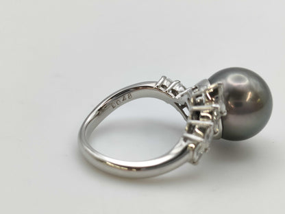 Black South Sea Pearl Ring, approx. 11.8mm diameter, 0.48ct, 8.1g, PT900 