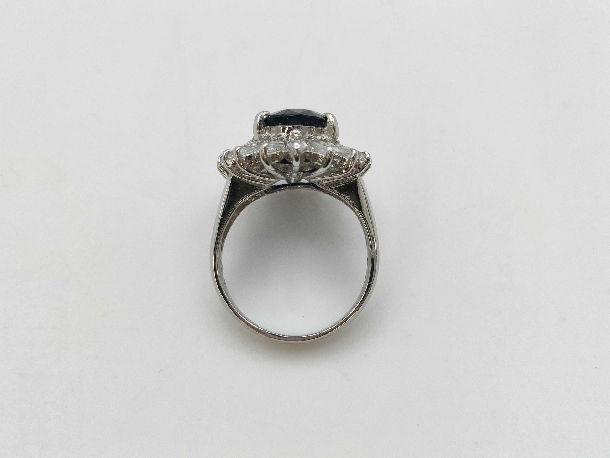 S 5.27ct/2.00ct PT900 9.4g Ring 