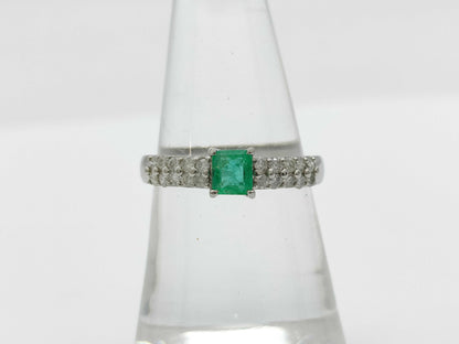 Emerald and Diamond 0.32/0.31 Stamp, Pt900 3.8g Ring 