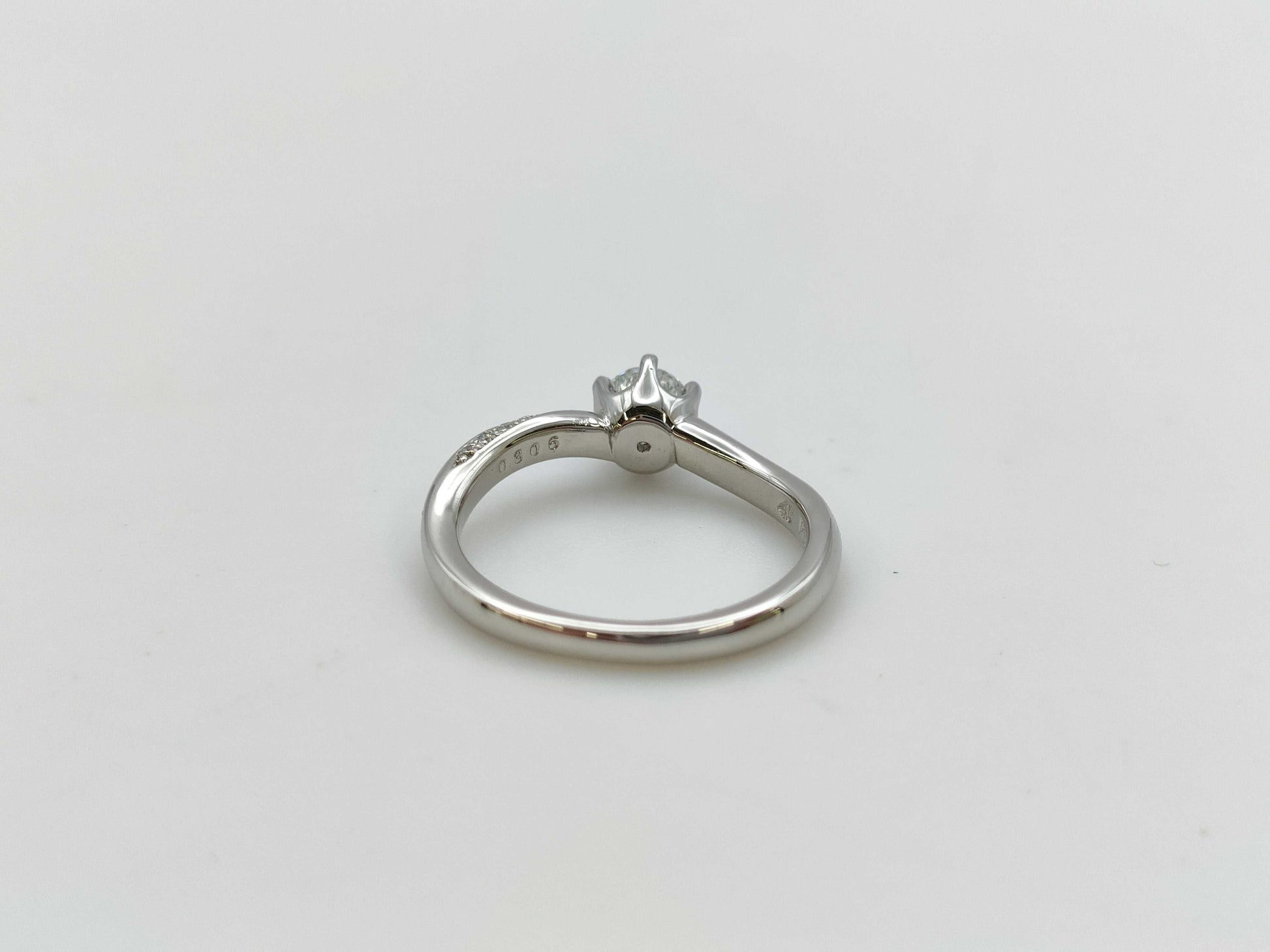 4℃ D0.306ct melee diamonds PT995 4.0g ring 