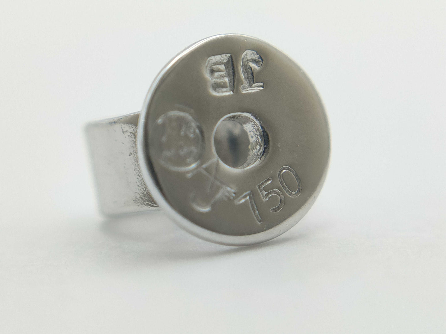 D0.61ct 750 2.6g Earrings 