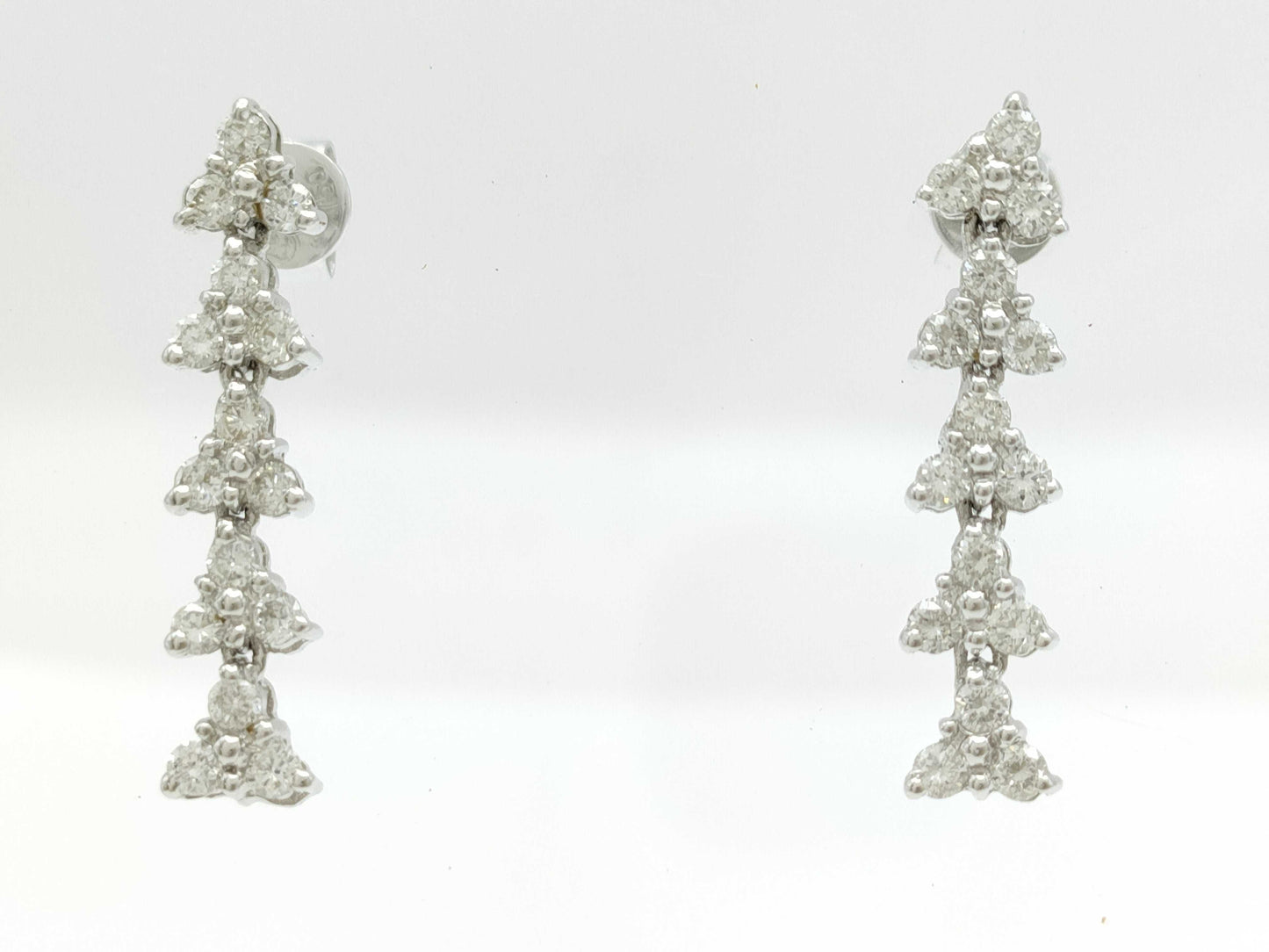 D0.61ct 750 2.6g Earrings 