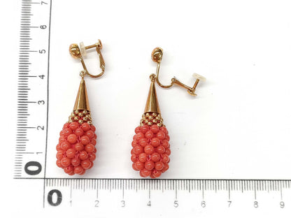 Coral earrings, diameter approximately 3.3-3.5mm, D0.02/0.02ct, 18K gold, 11.0g 