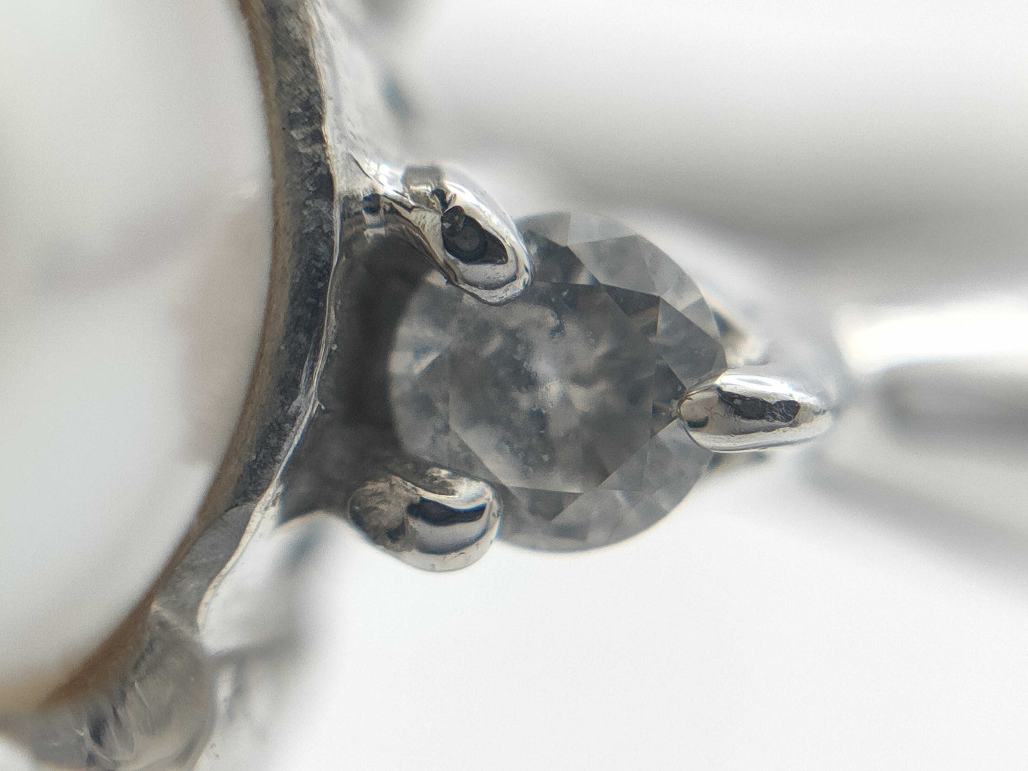 Pearl diameter: approx. 7.0mm, D0.06ct, PT850, 4.6g, Ring 